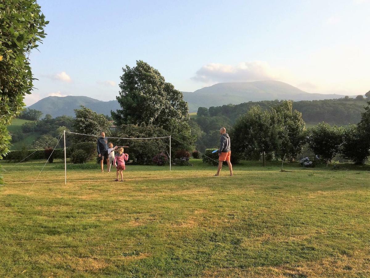 Baskoparadis I Eco-Gites I Calme I Vue I Anes I Jardin I Montagne I Nature Louhossoa Exterior photo